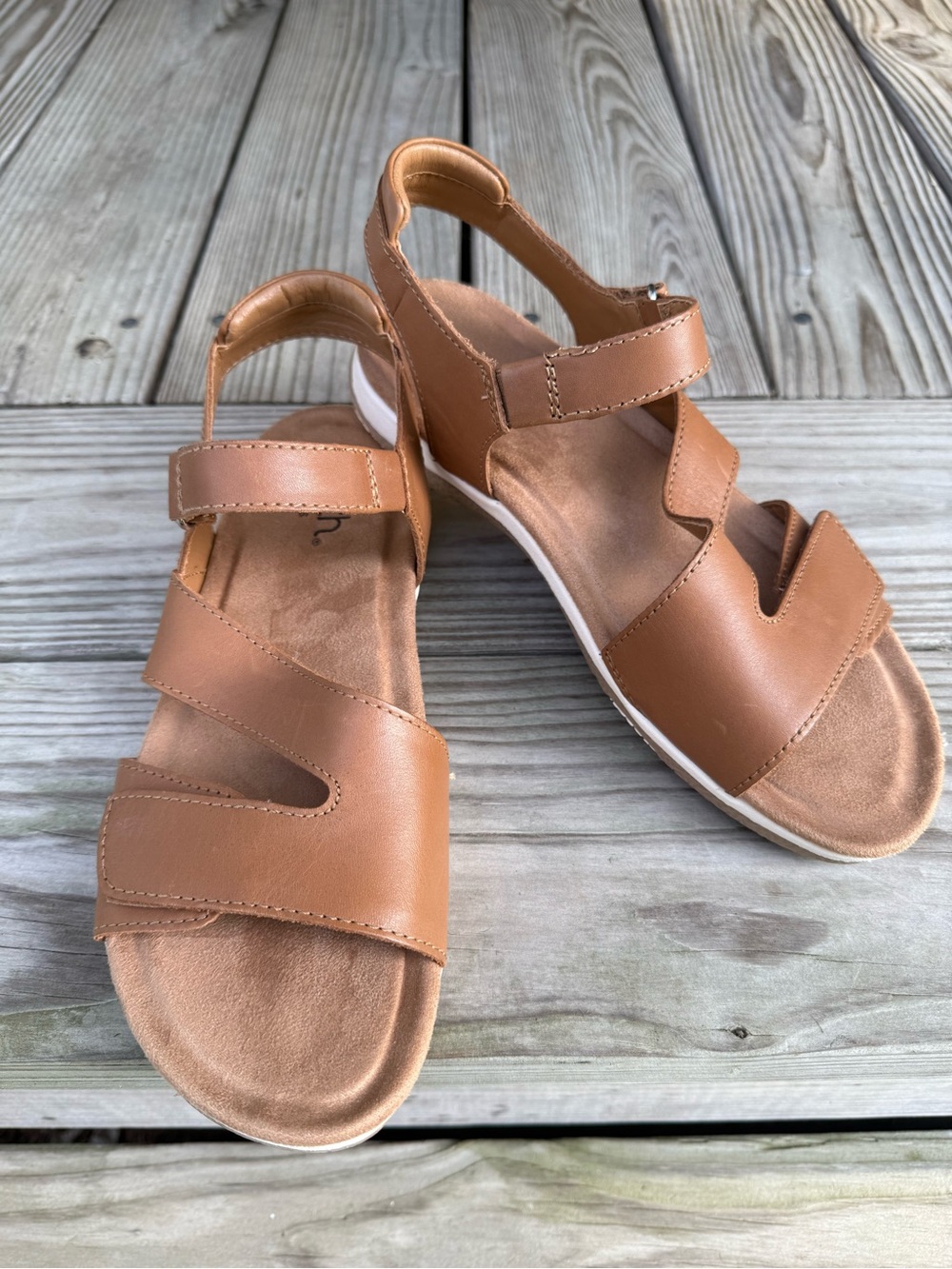Earth Origins Leather Sandals Sureal Strappy Tan Natural Rubber Sole Size 9 M